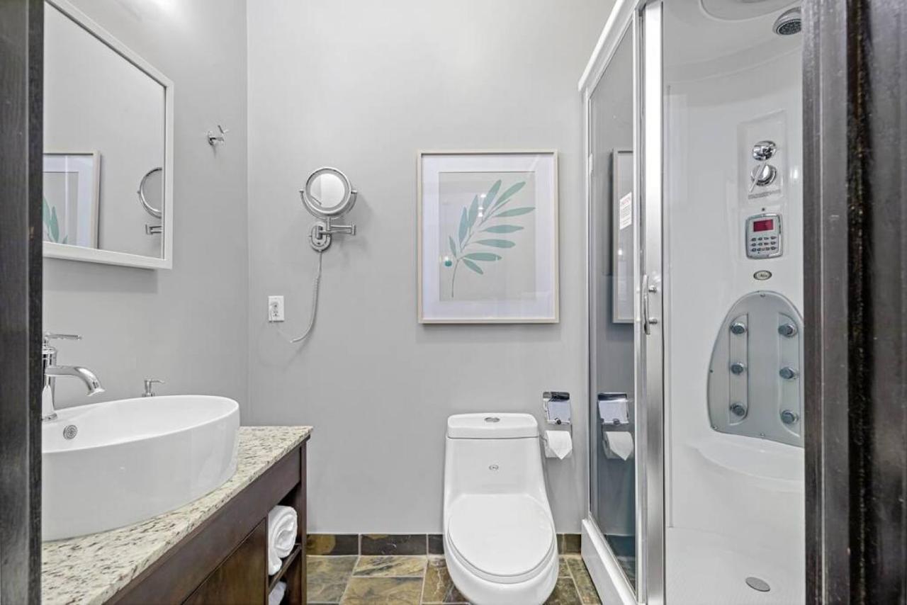 Nature'S Nook By Instant Suites Pool & Hottub Canmore Exteriör bild