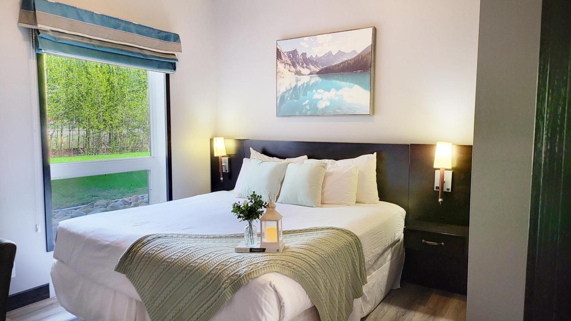 Nature'S Nook By Instant Suites Pool & Hottub Canmore Exteriör bild