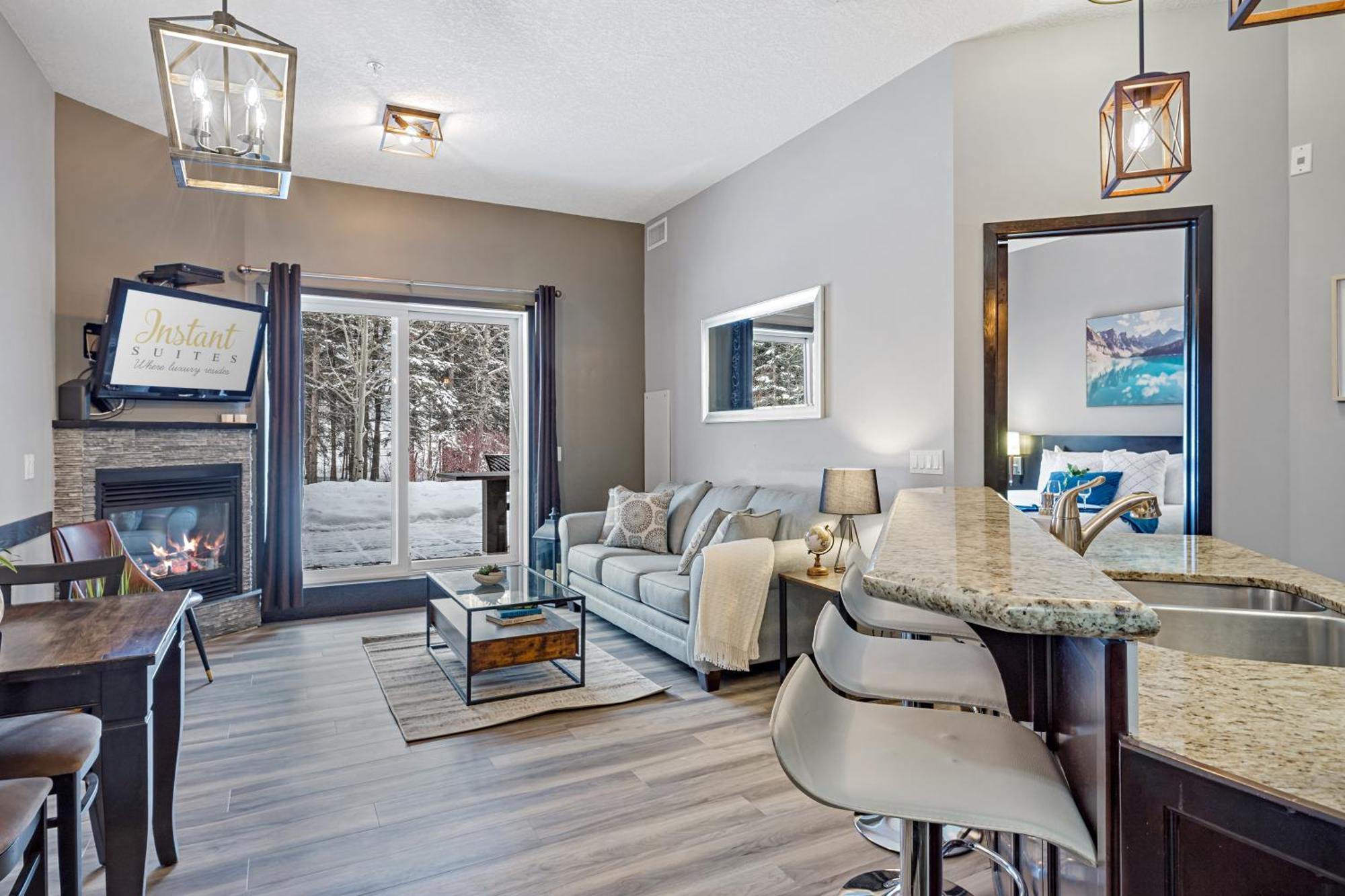Nature'S Nook By Instant Suites Pool & Hottub Canmore Exteriör bild